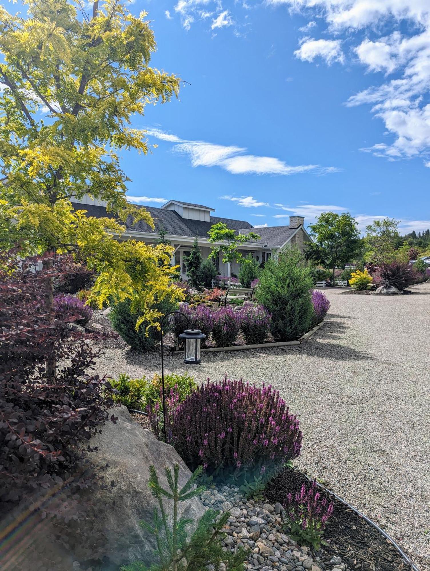 Autumn Lane B&B, Farmhouse Elegance & Stunning Lakeviews West Kelowna Εξωτερικό φωτογραφία